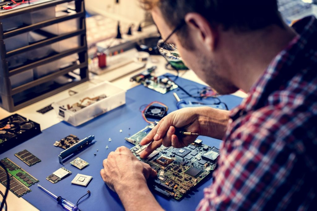 Reparo de eletrônicos - Manutenção especializada